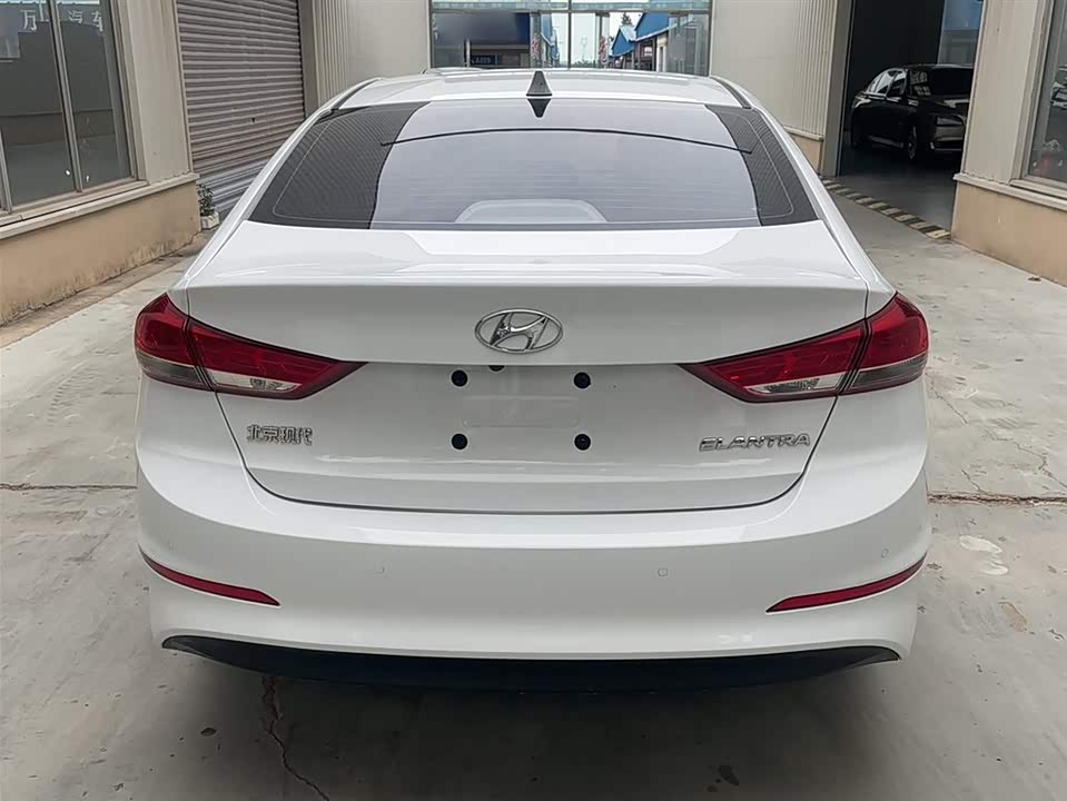 Hyundai Lead