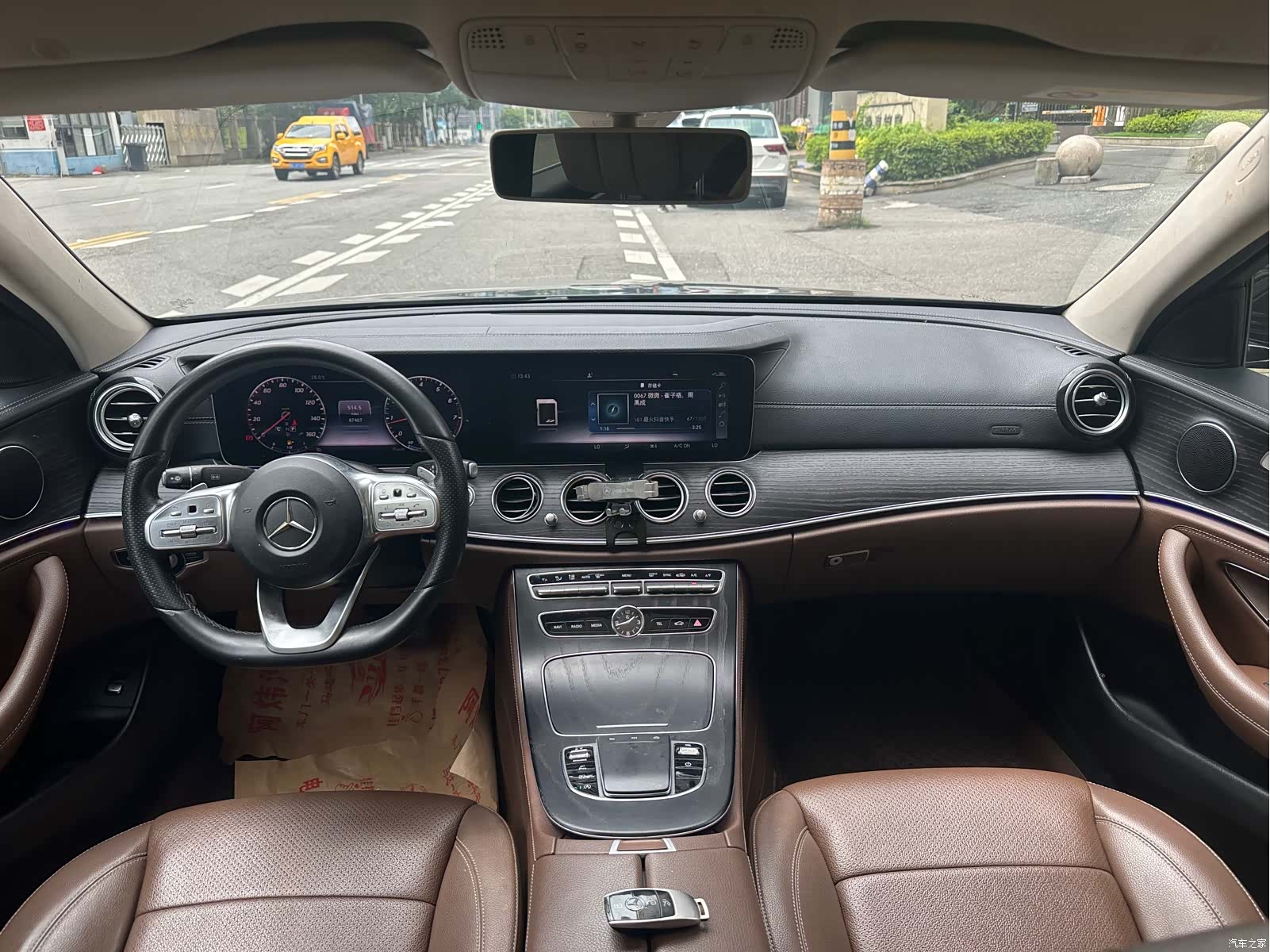 Mercedes-Benz E-Class, 2019 23