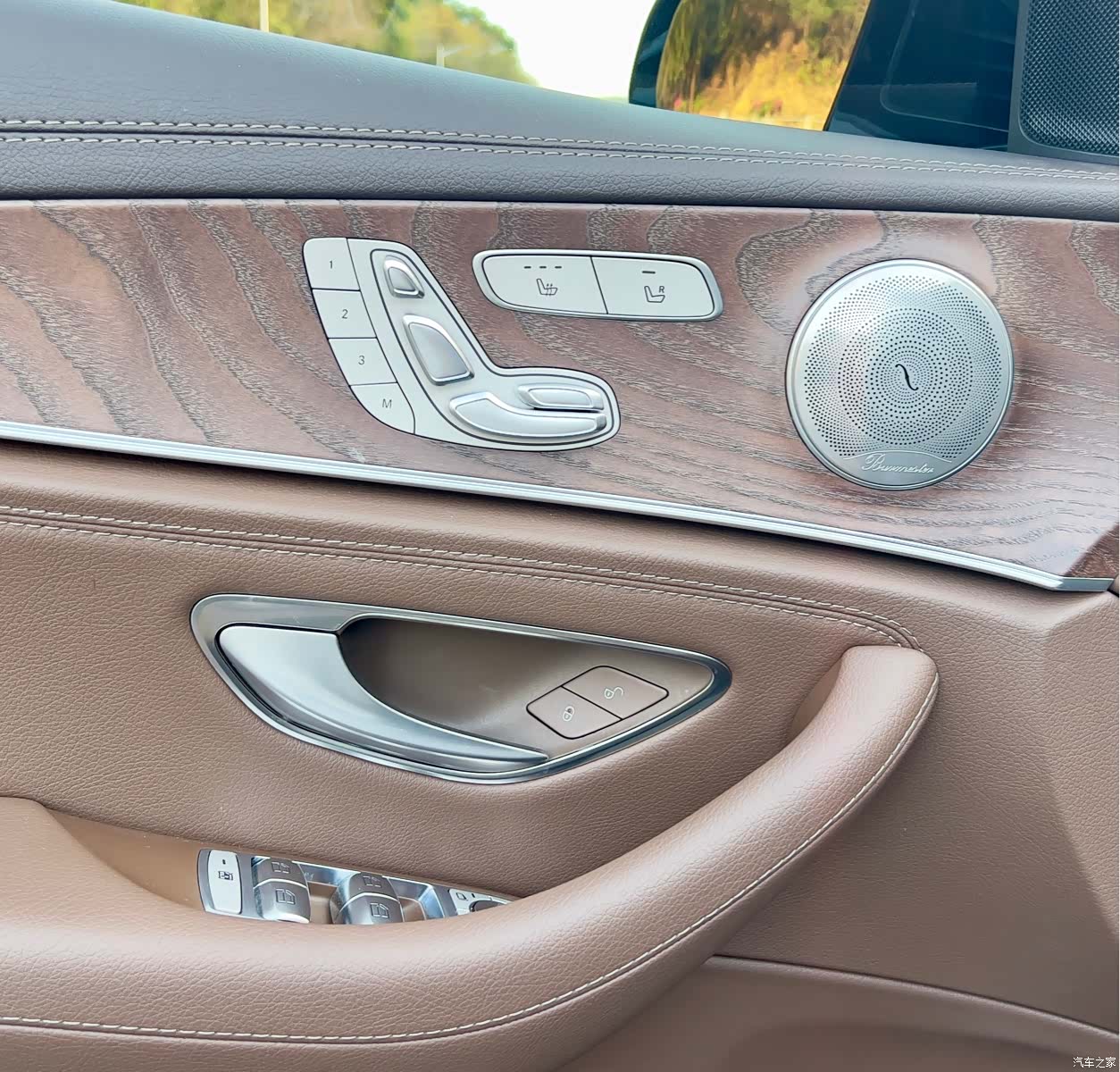 Mercedes-Benz E-Class, 2023 15