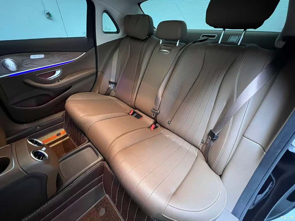 Mercedes-Benz E-Class, 2018 14