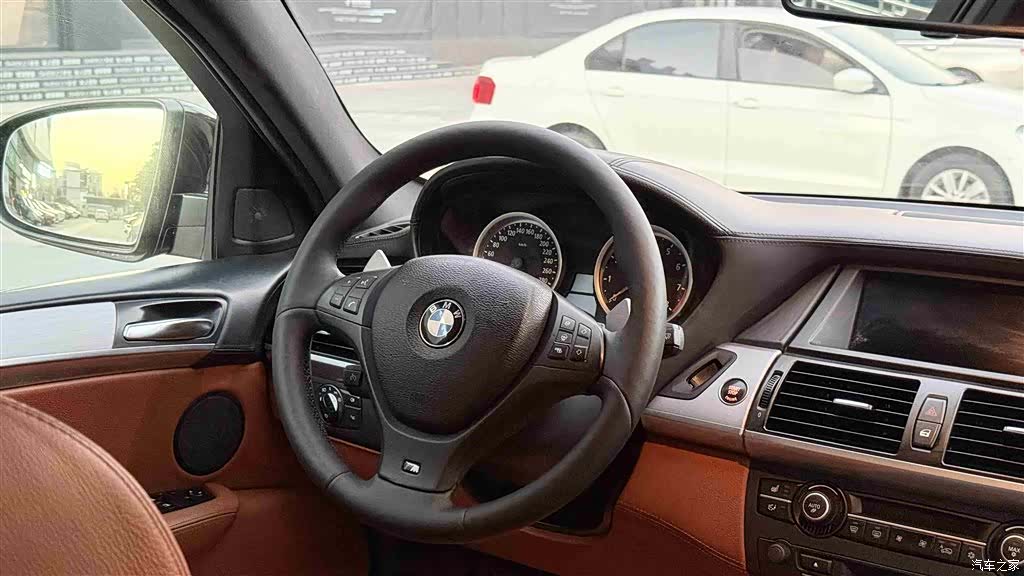 BMW X6, 2011 16