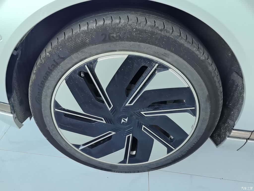 DongFeng eπ008, 2024 23
