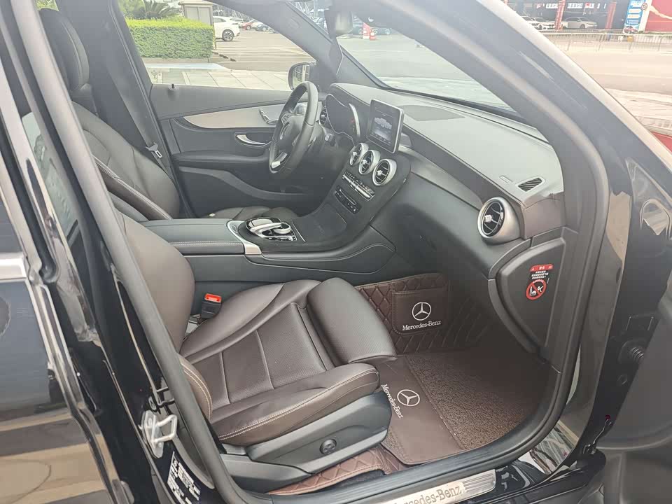 Mercedes-Benz GLC Mercedes-Benz GLC