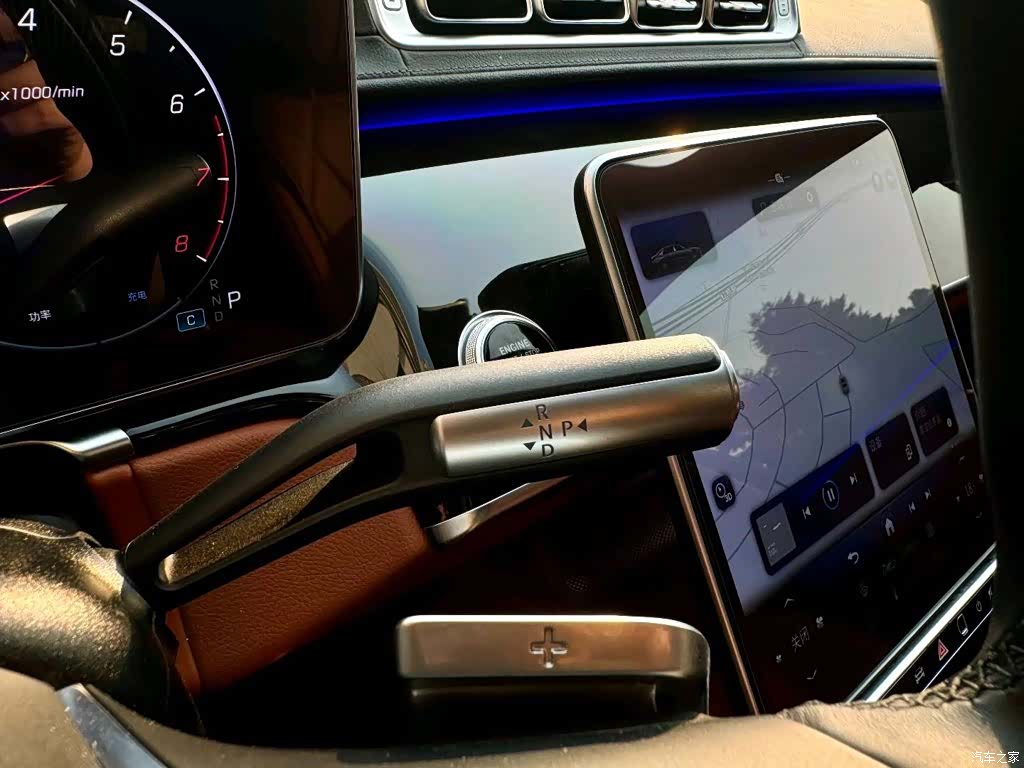 Maybach S-Class, 2023 10