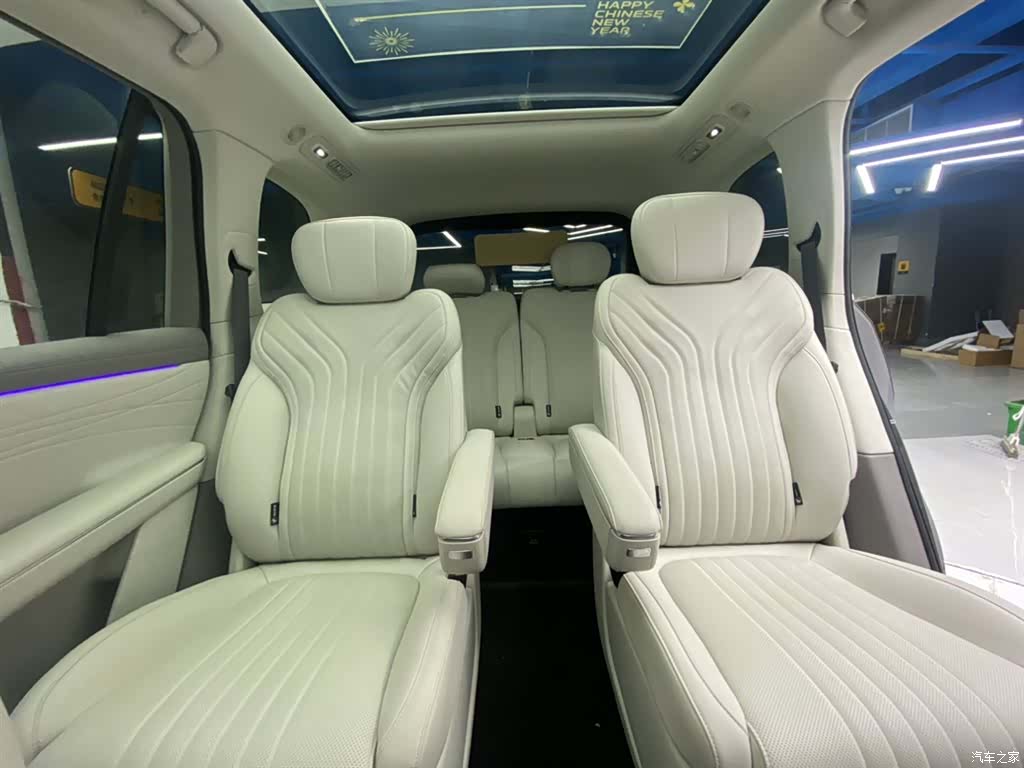 Geely M9, 1900 24