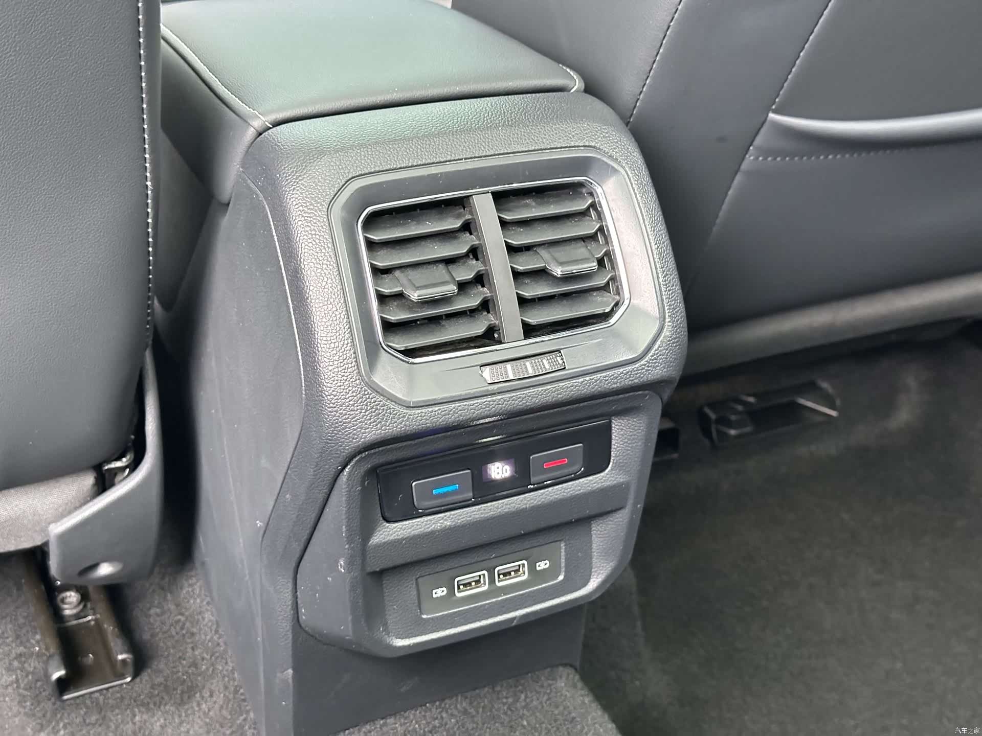 Volkswagen Tiguan L, 2021 17