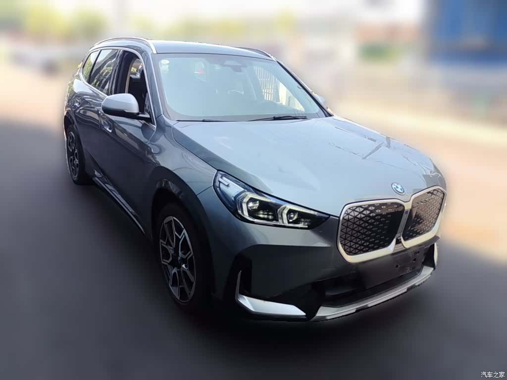 BMW iX1, 2023 7