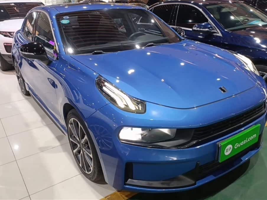 Lynk & Co 03 Lynk & Co 03