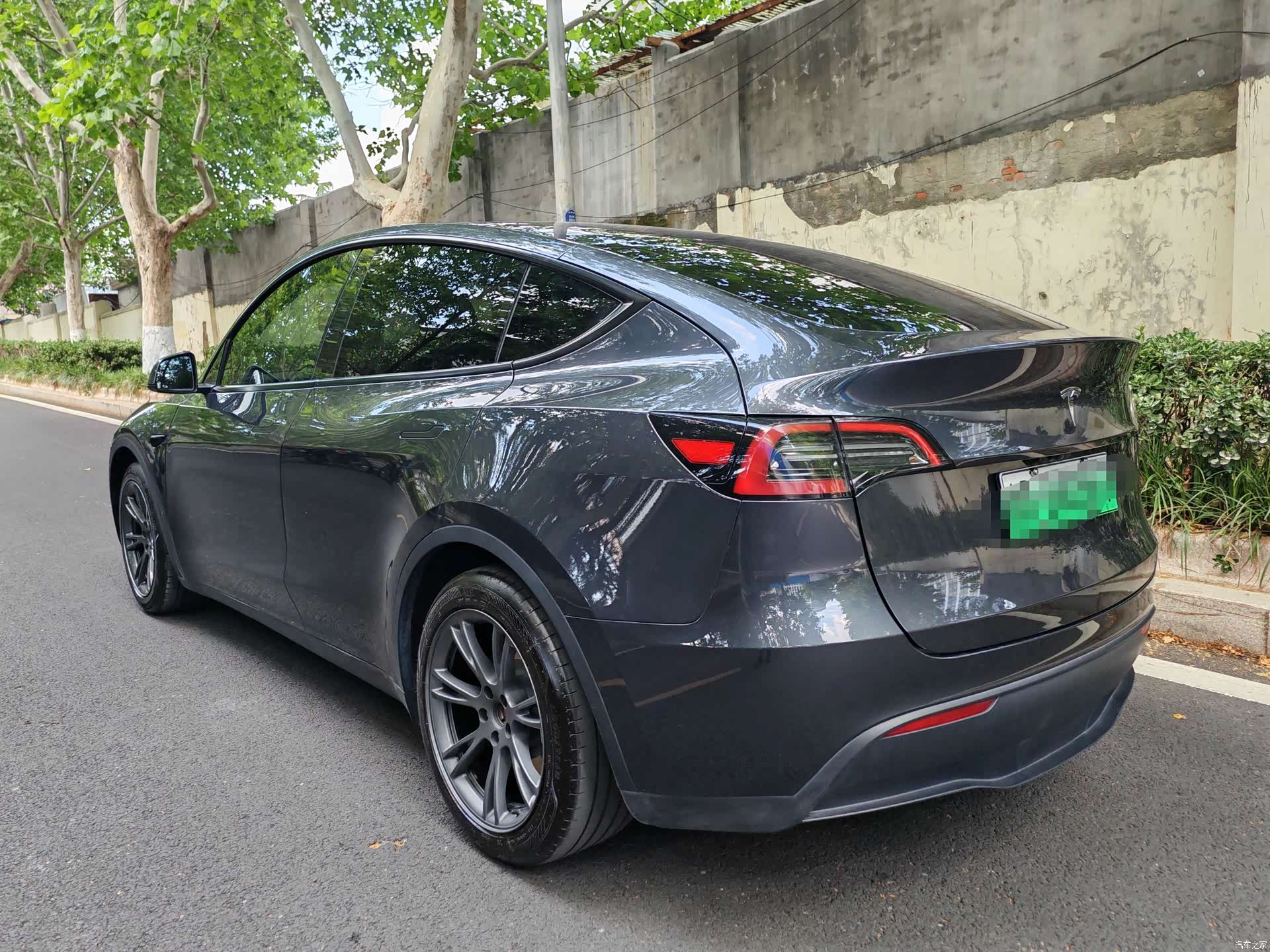Tesla Model Y, 2024 7