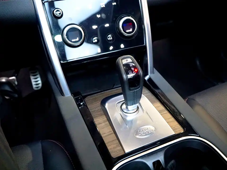 Land Rover Discover sports