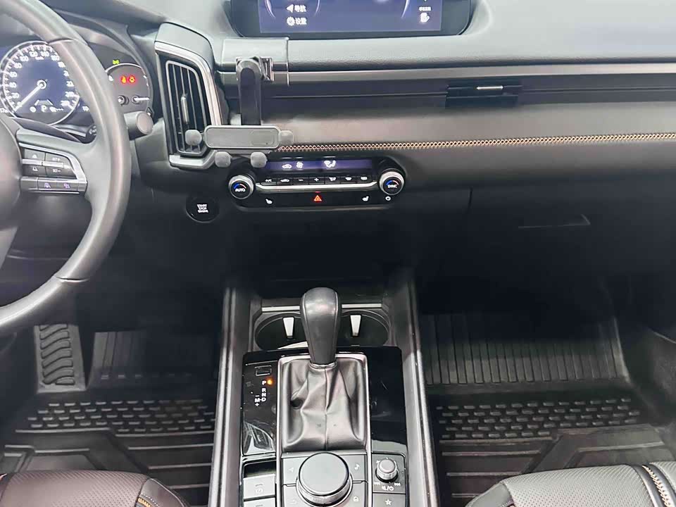 Mazda CX-50 line also