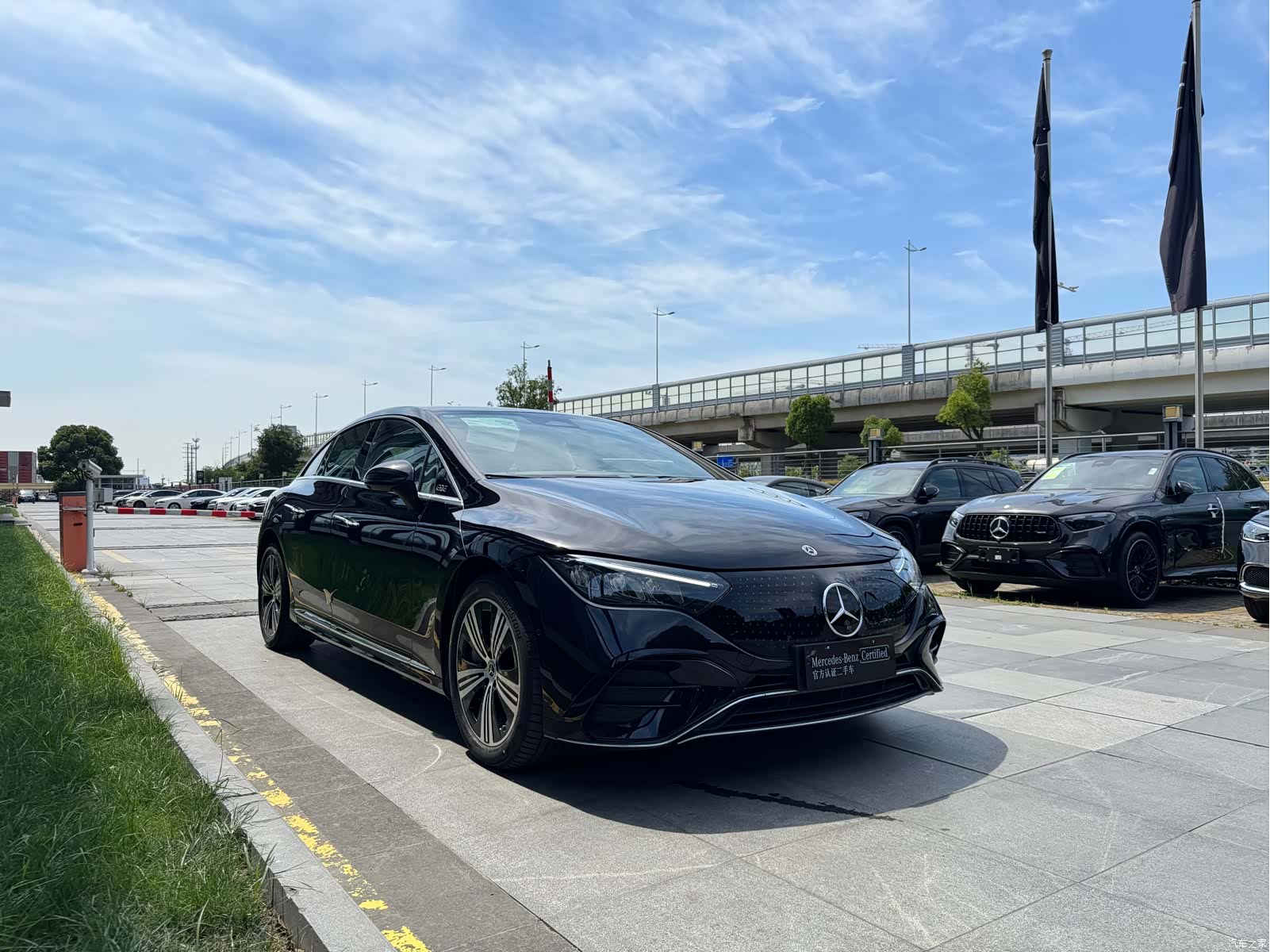 Mercedes-Benz EQE, 2025 3