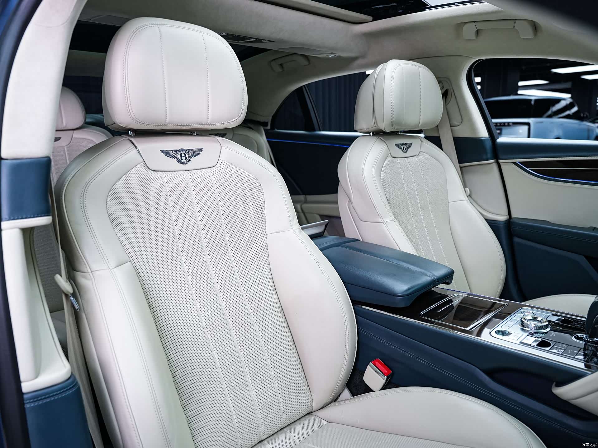 Bentley Flying Spur, 2021 13