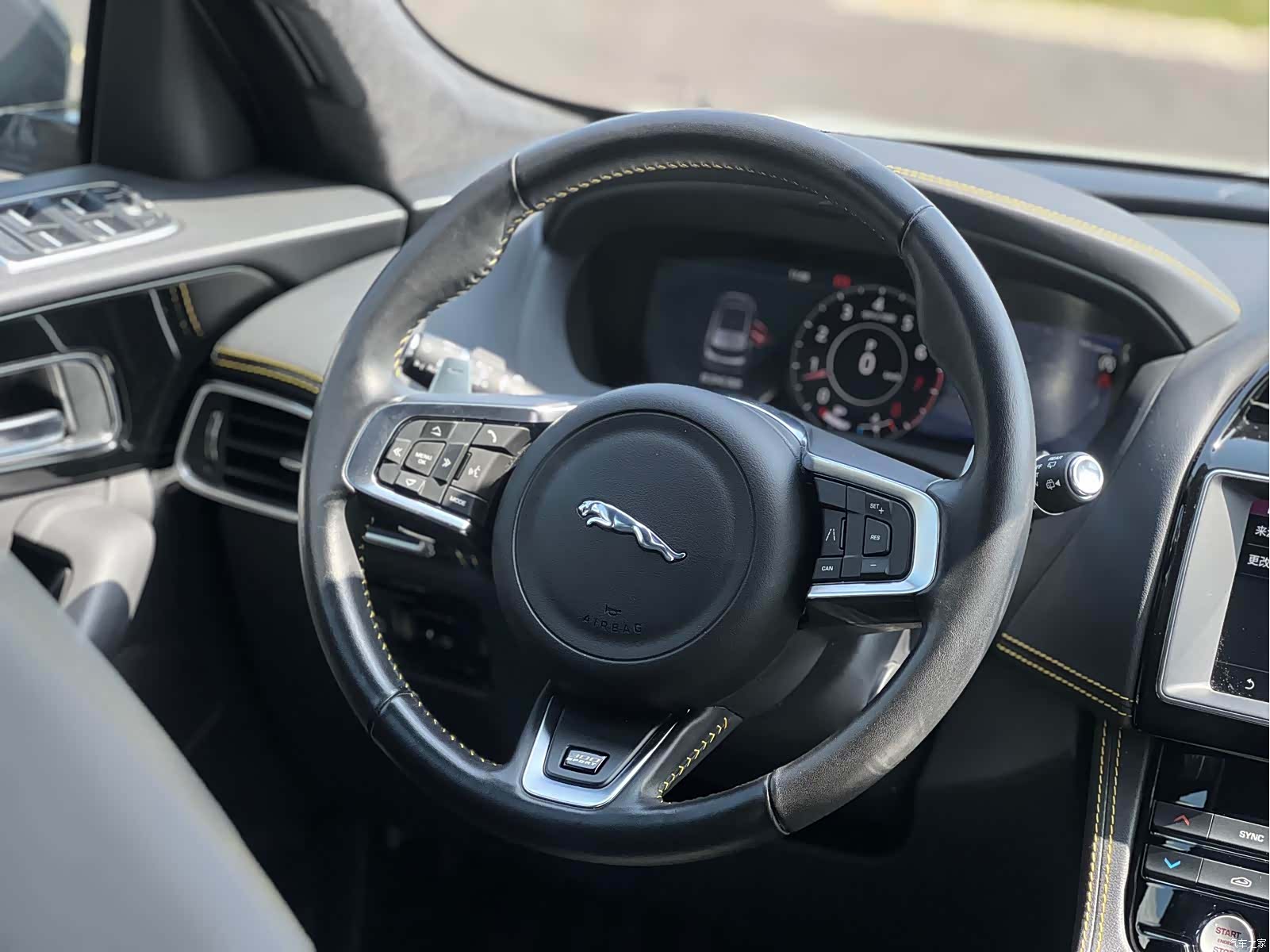 Jaguar F-PACE, 2021 13