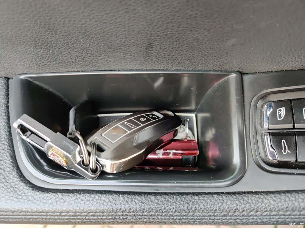 Porsche Macan, 2015 12