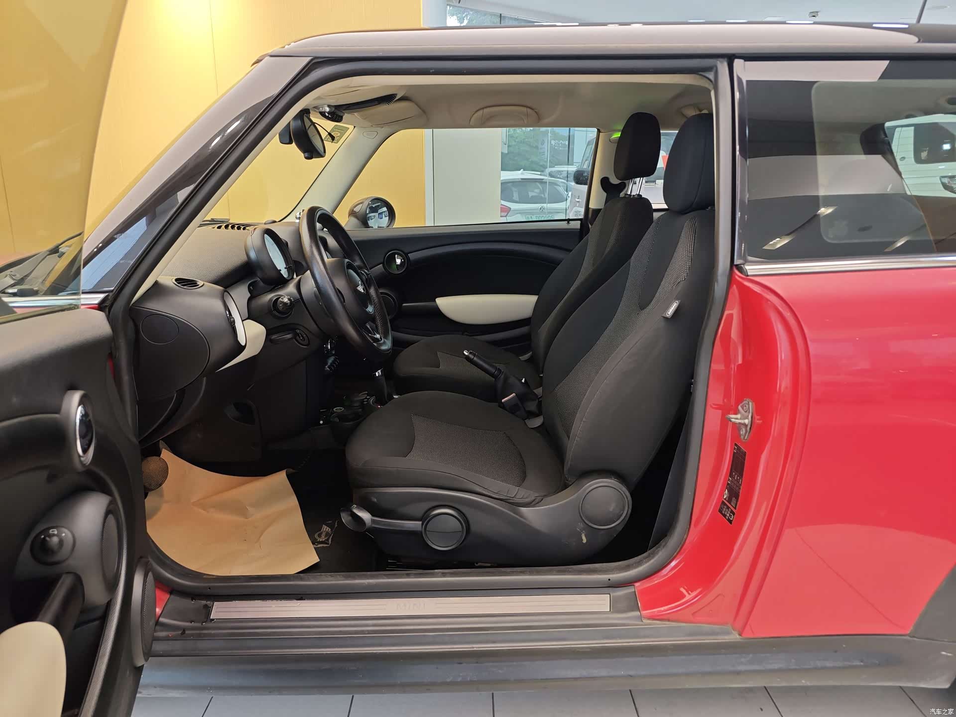 Mini Cooper, 2012 14