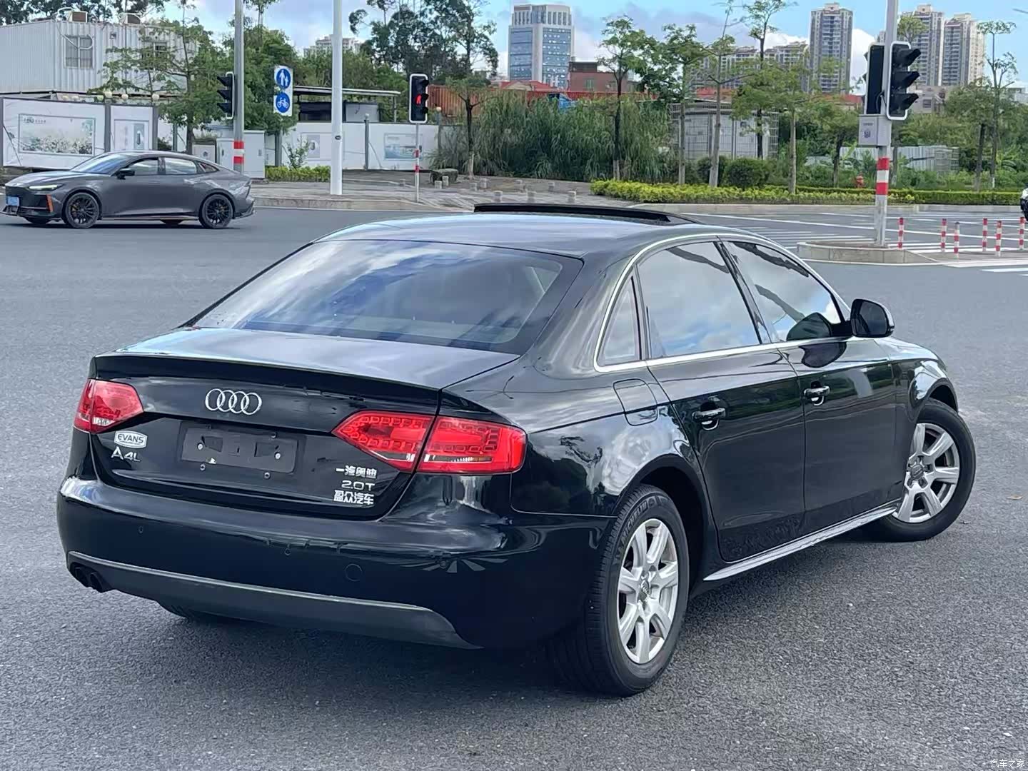 Audi A4L, 2012 3