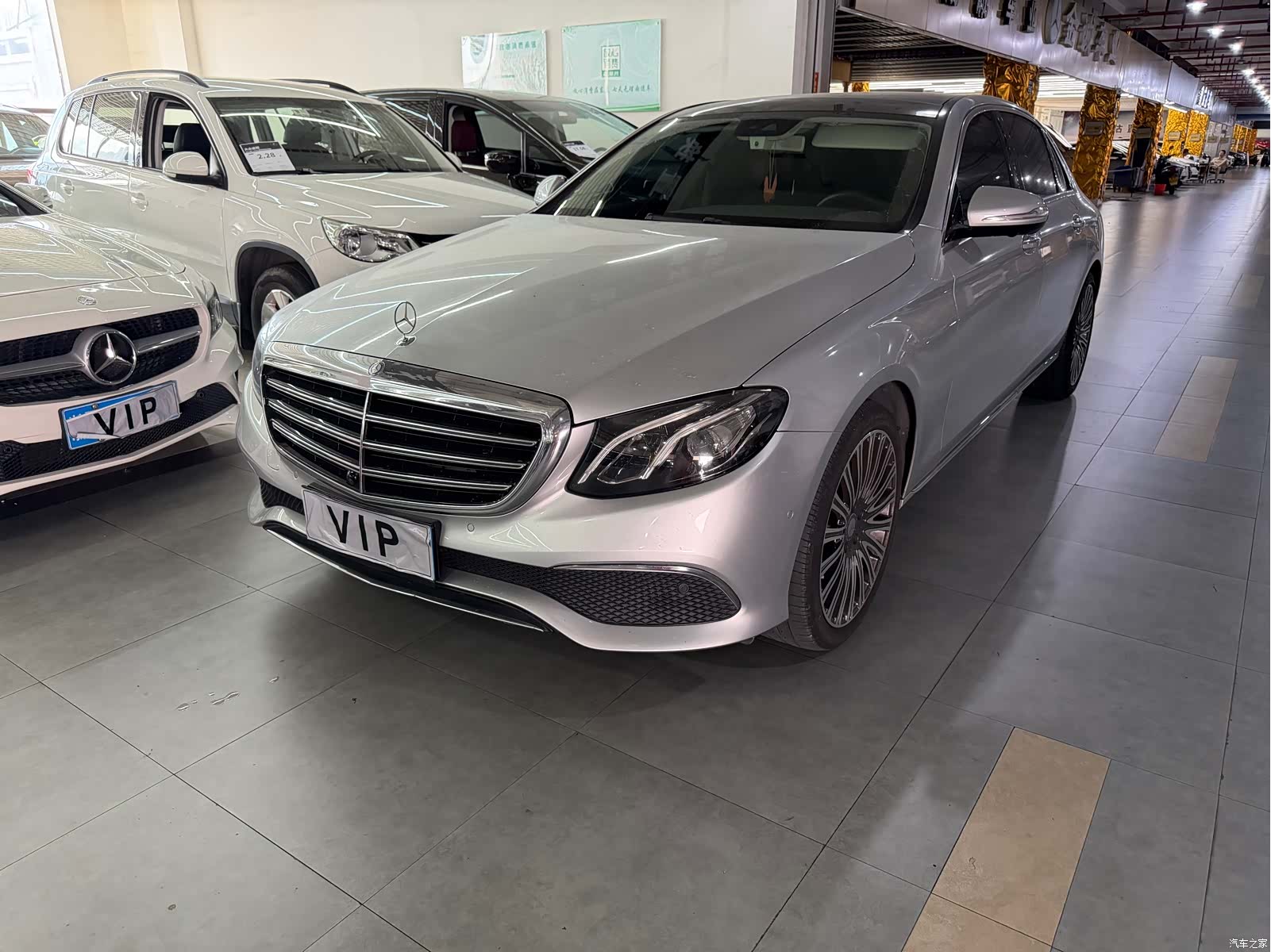 Mercedes-Benz E-Class, 2016 1