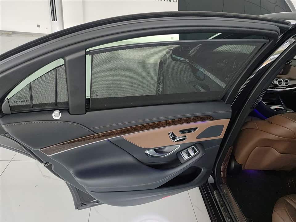 Mercedes-Benz S-class Mercedes-Benz S-class