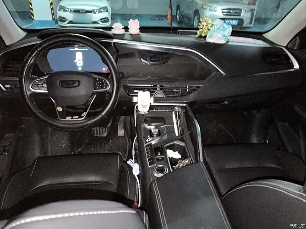 Geely Xingyue, 2021 все фото