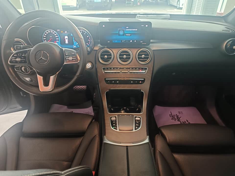 Mercedes-Benz GLC Mercedes-Benz GLC