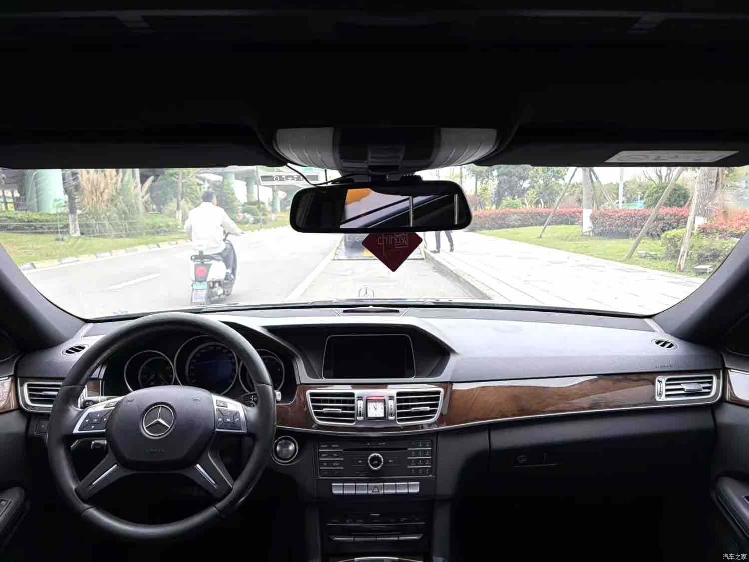 Mercedes-Benz E-Class, 2015 все фото