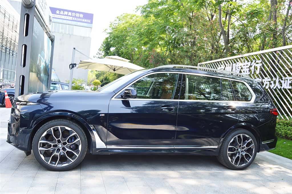 BMW X7, 2024 4