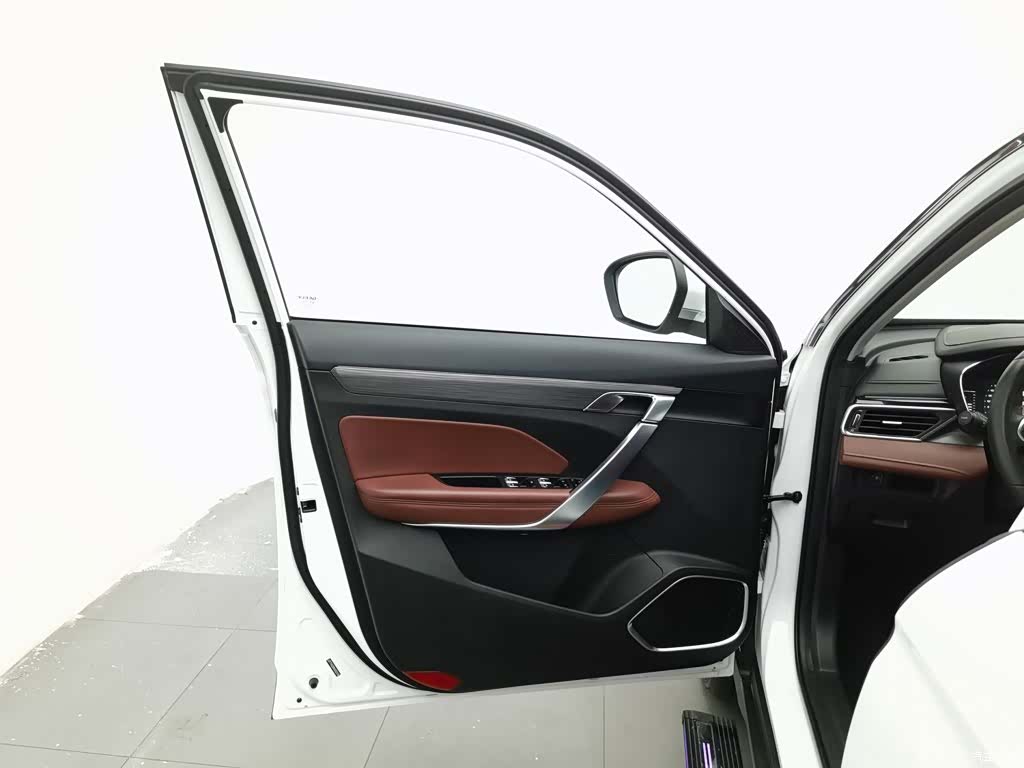 Geely Boyue, 2022 8