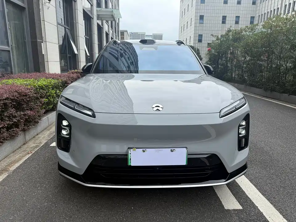 NIO ES6