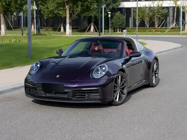 Porsche 911 2022 — купить из Китая под заказ