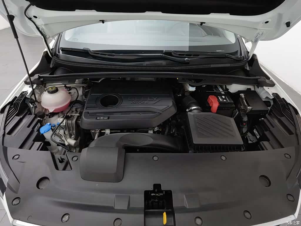 Geely Emgrand, 2023 6