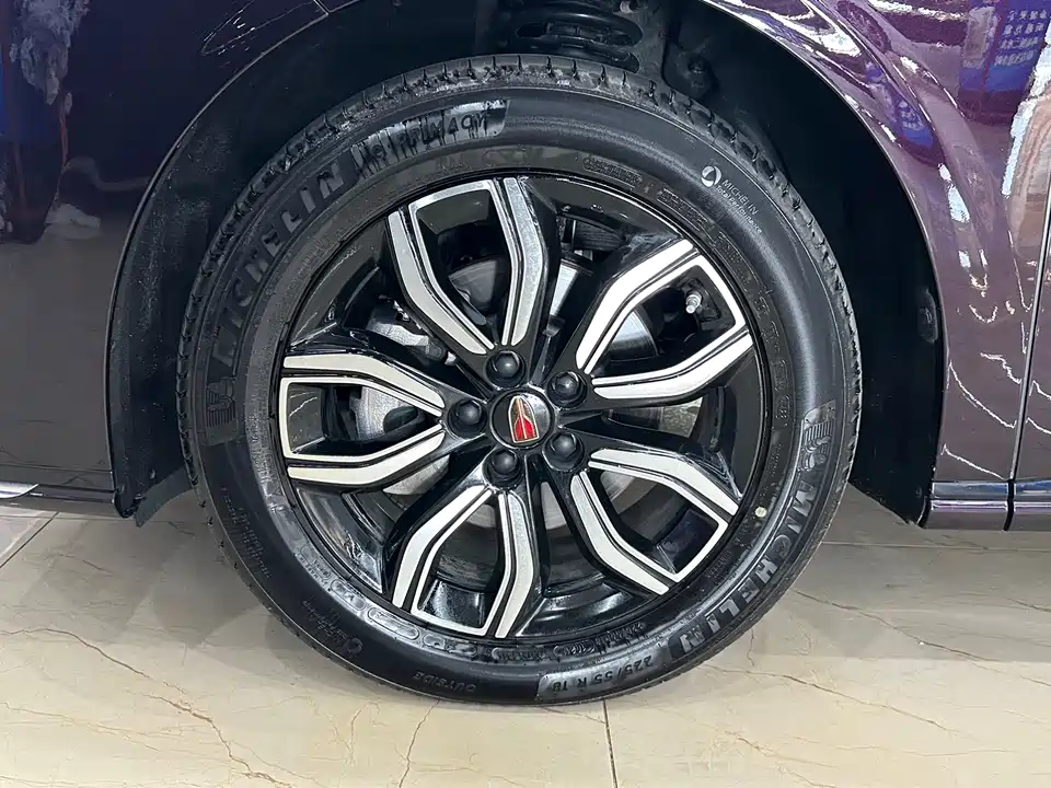 Hongqi HQ9 Hongqi HQ9