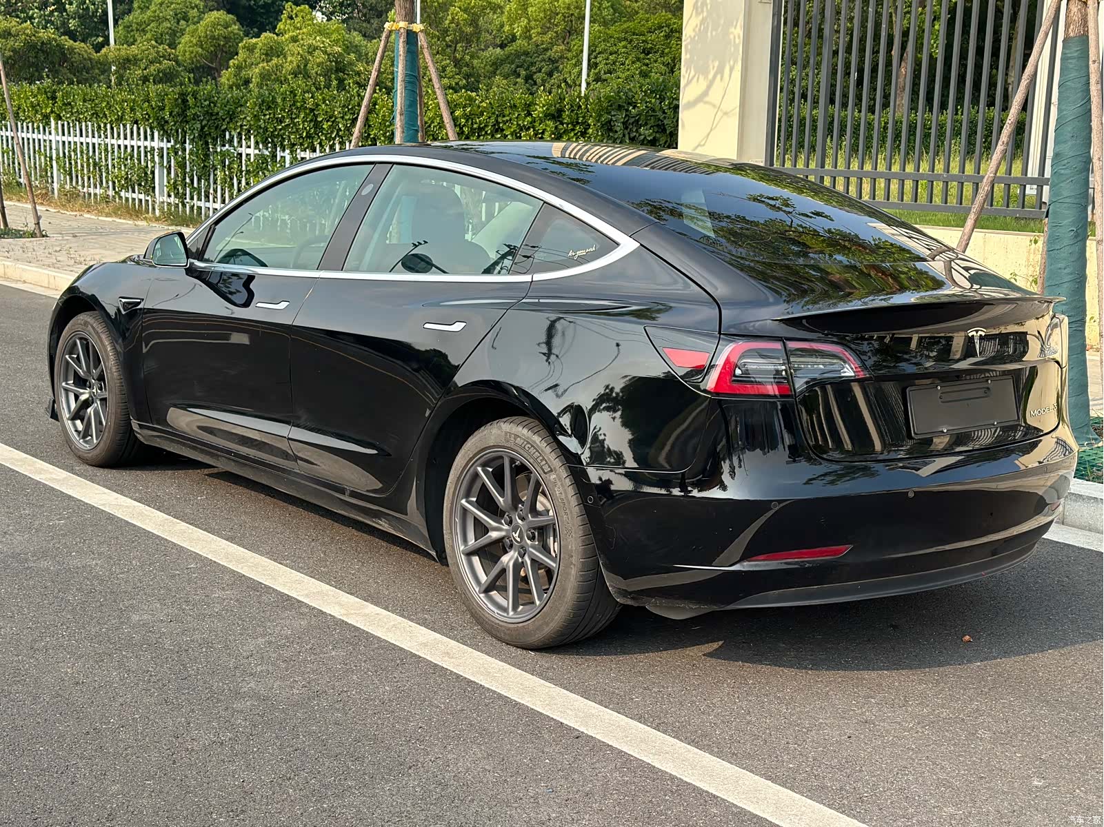 Tesla Model 3, 2020 4
