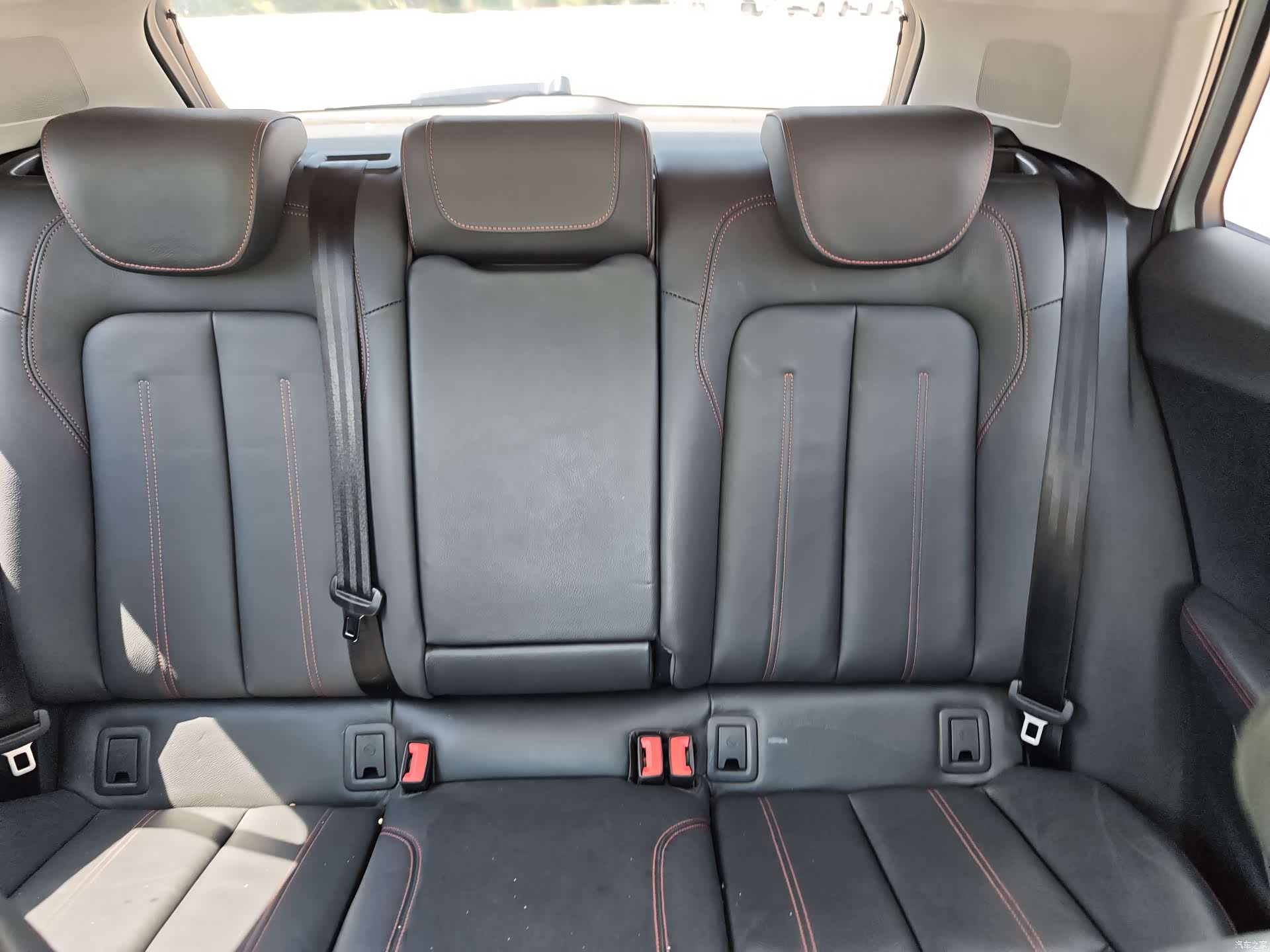 Audi Q2L, 2023 19