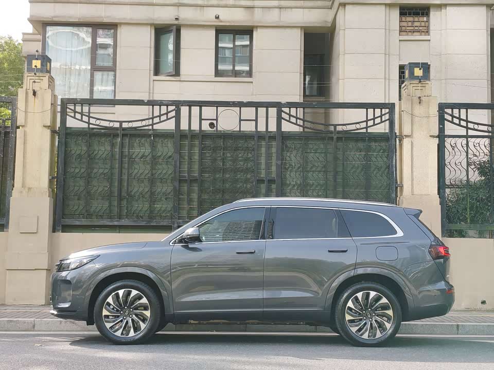 AITO Ask the world M7