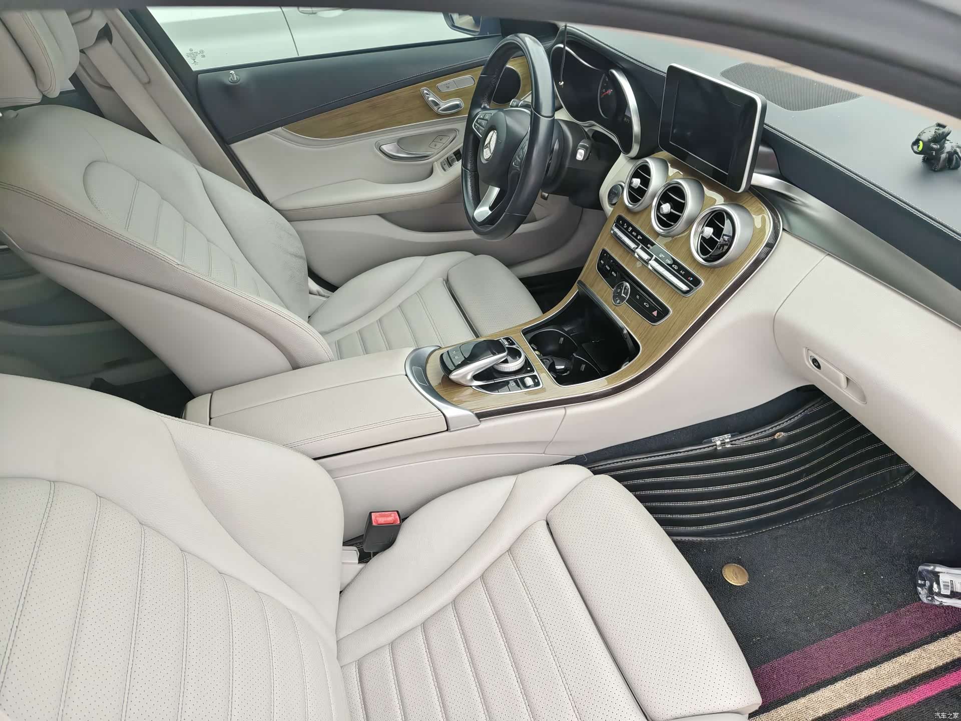 Mercedes-Benz C-Class, 2016 14