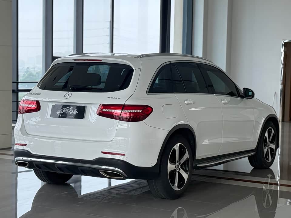 Mercedes-Benz GLC Mercedes-Benz GLC