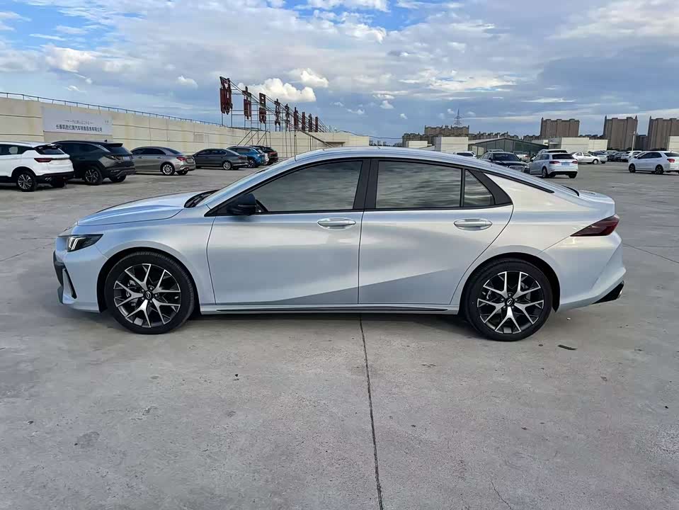Trumpchi Shadow Leopard