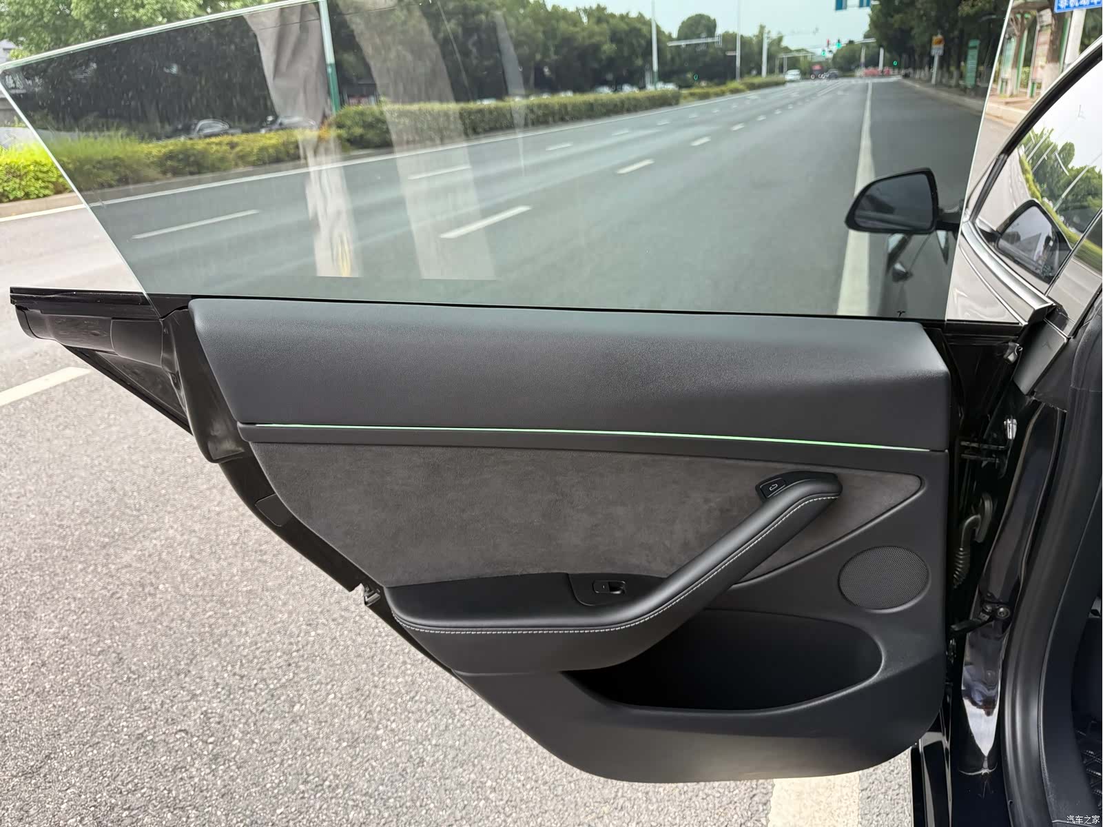 Tesla Model 3, 2023 12
