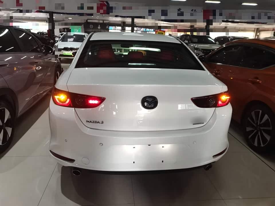 Mazda 3 Angkesaila