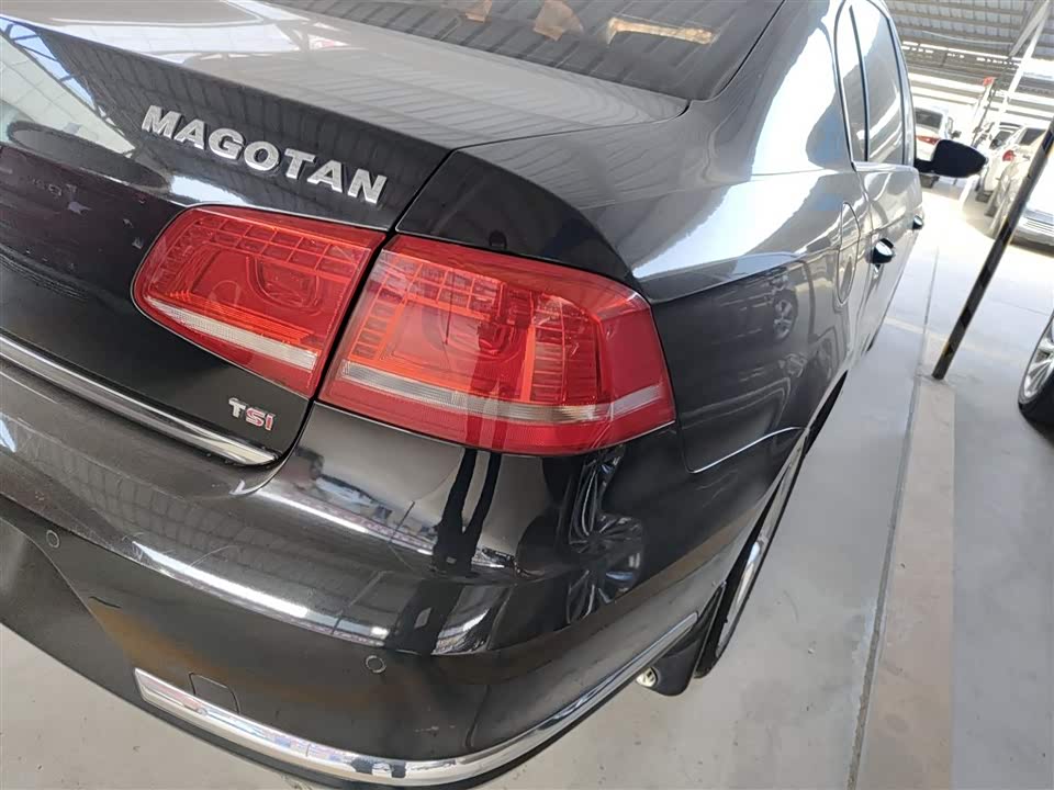 Volkswagen Magotan
