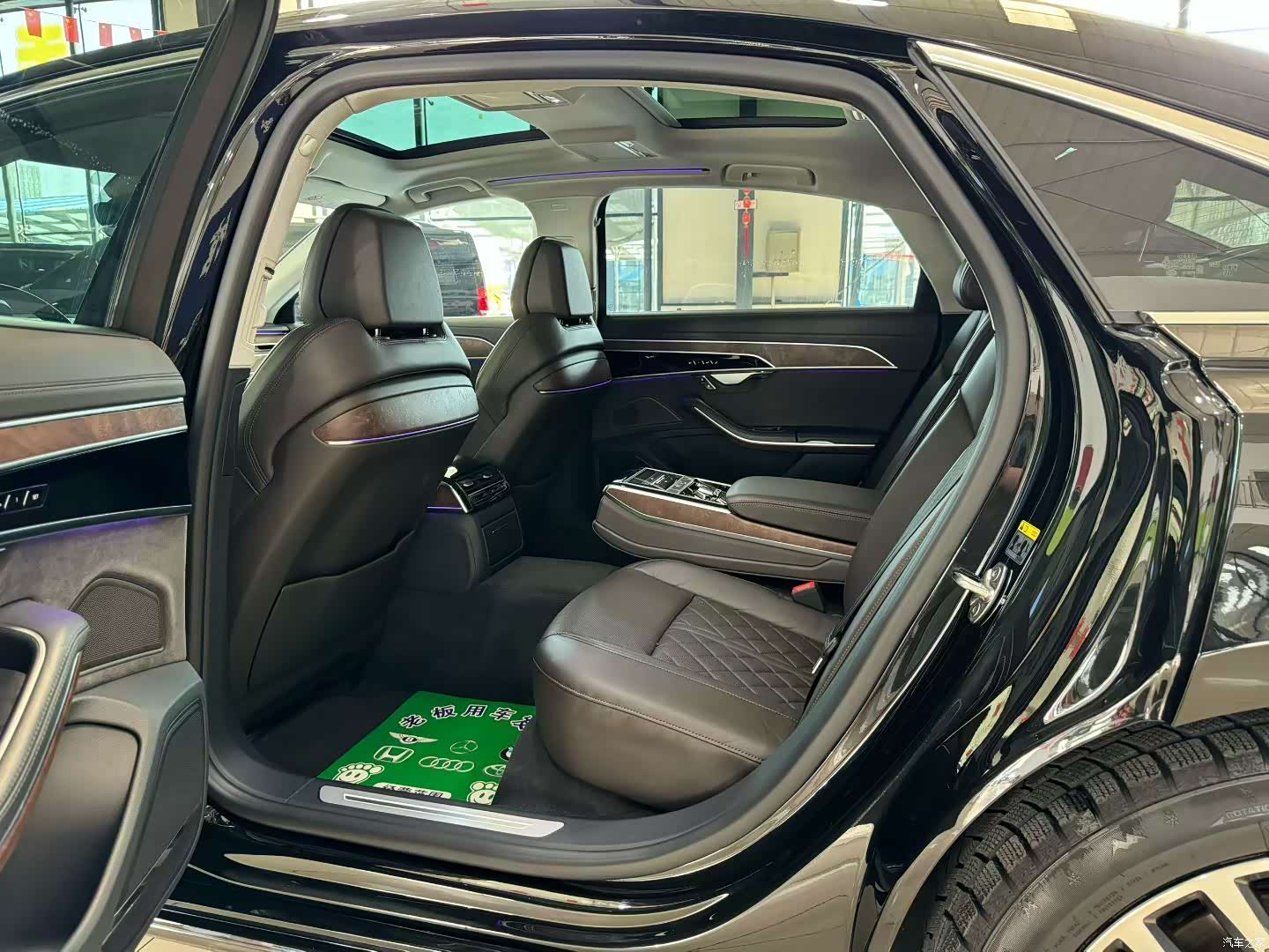 Audi A8L, 2021 все фото