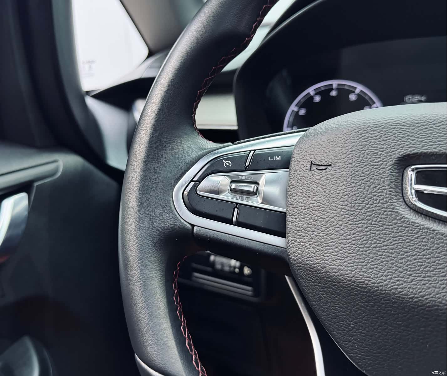 Geely X3, 2022 17