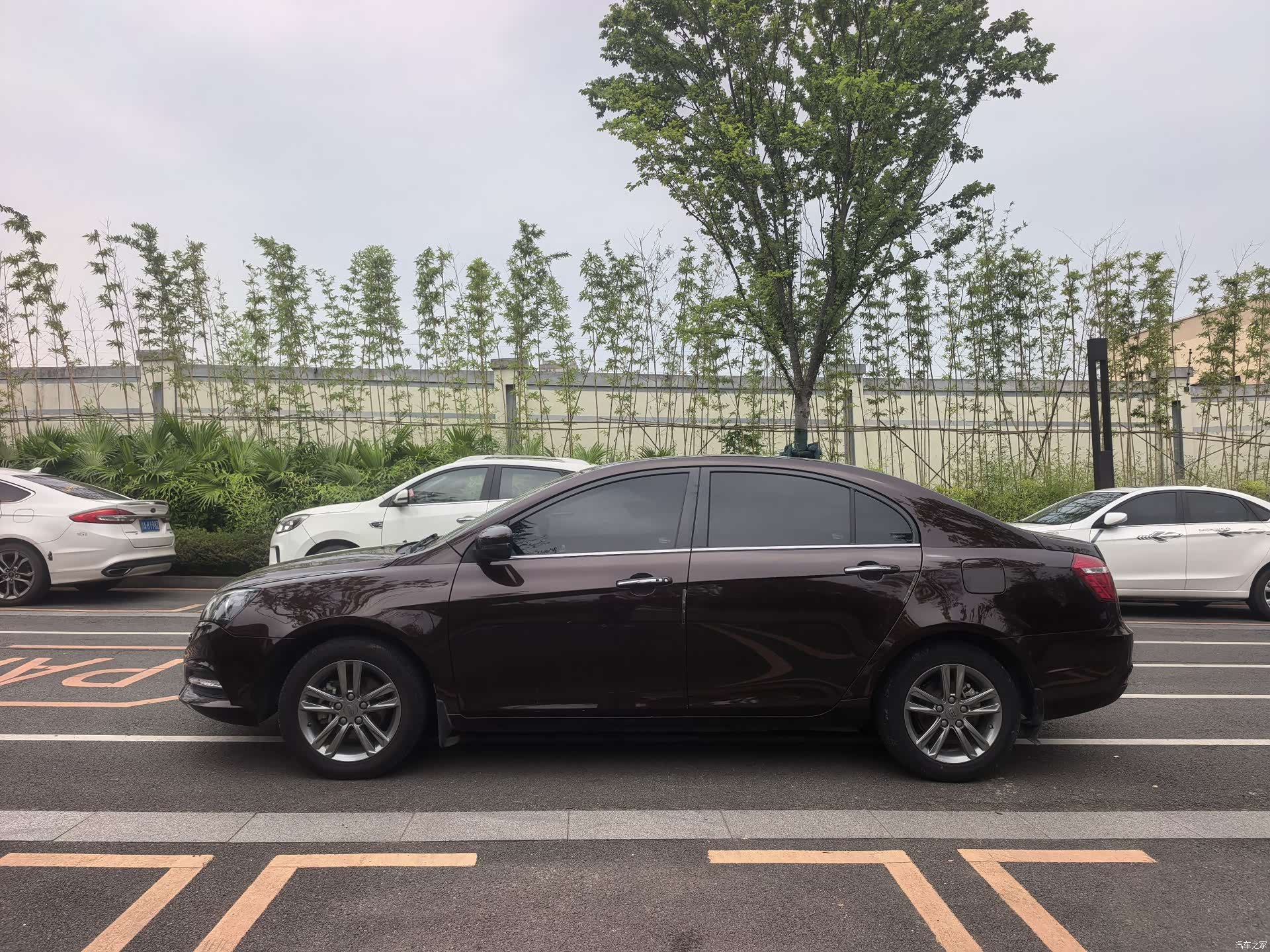 Geely Emgrand, 2017 8