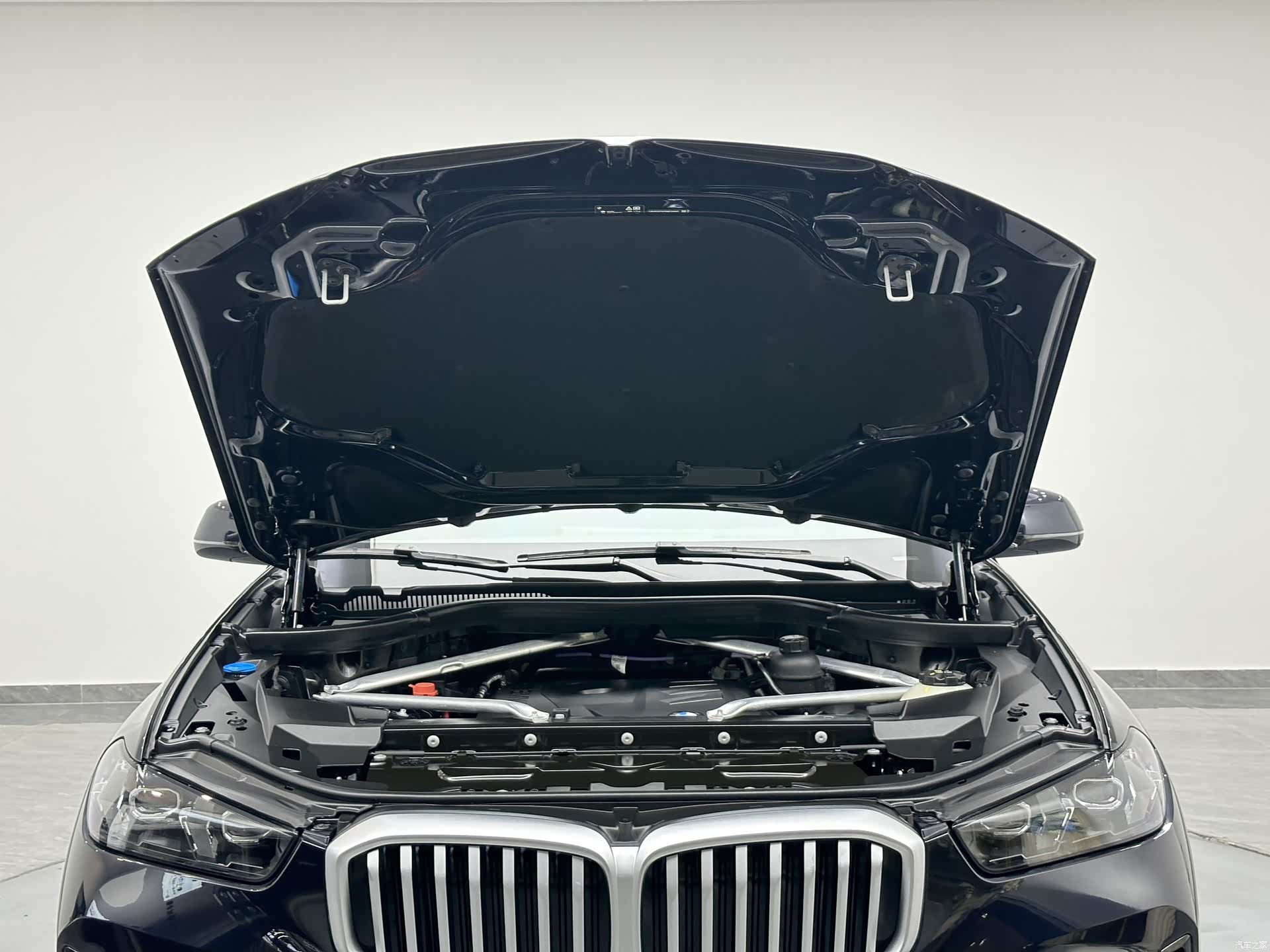 BMW X5, 2024 26