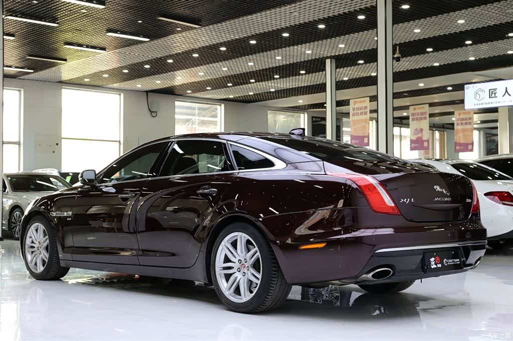 Jaguar XJ, 2019 20