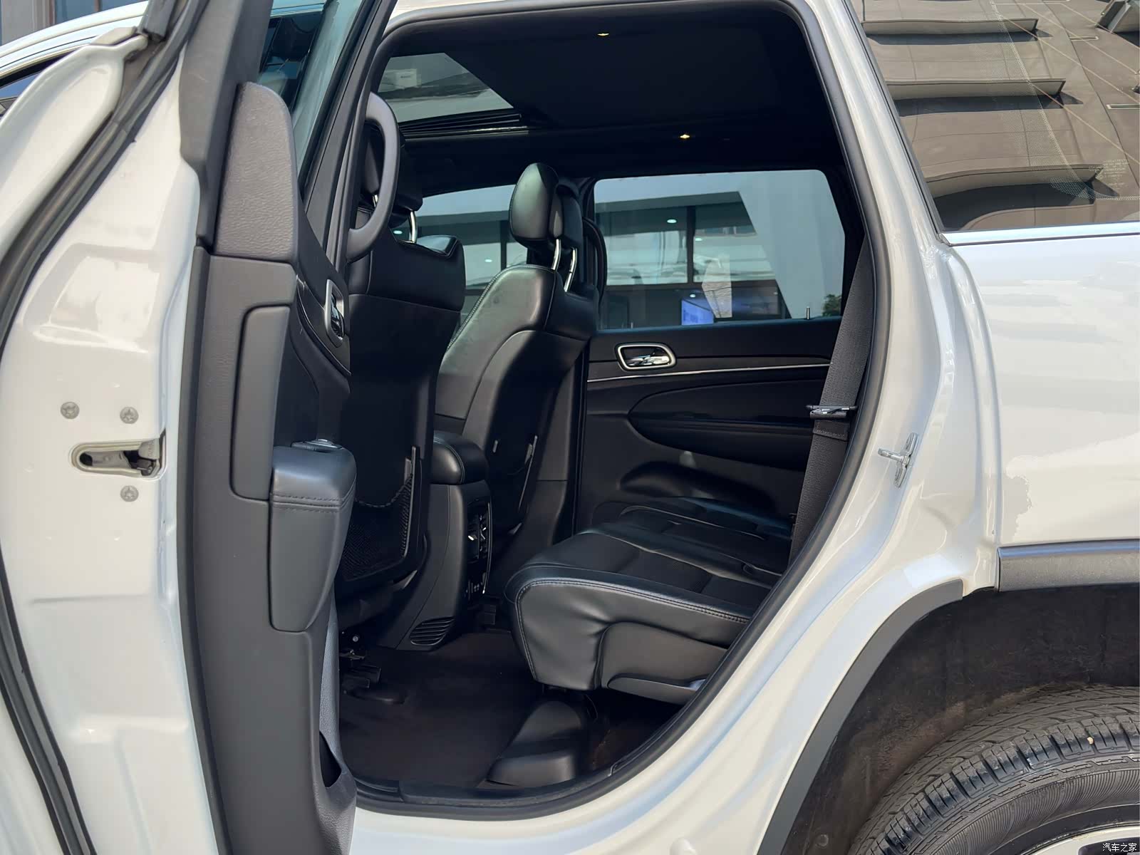 Jeep Grand Cherokee, 2019 11