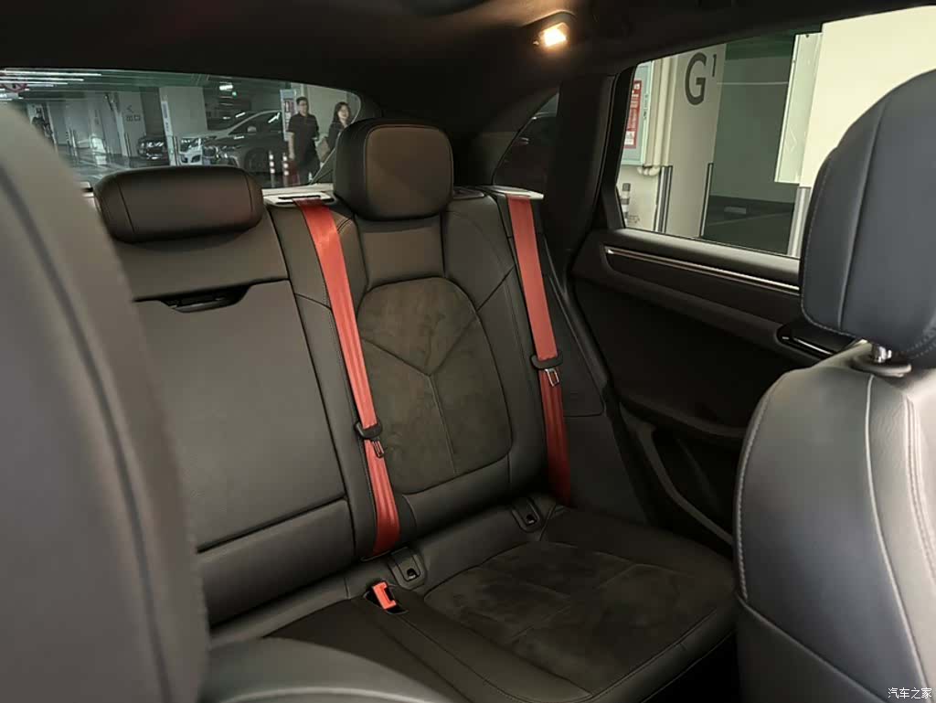 Porsche Macan, 2021 12