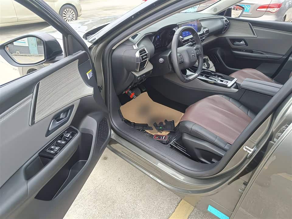 Citroen Versailles C5 X