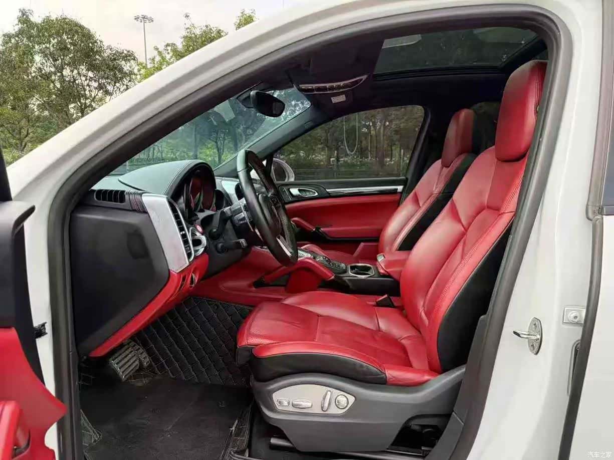 Porsche Cayenne, 2017 все фото